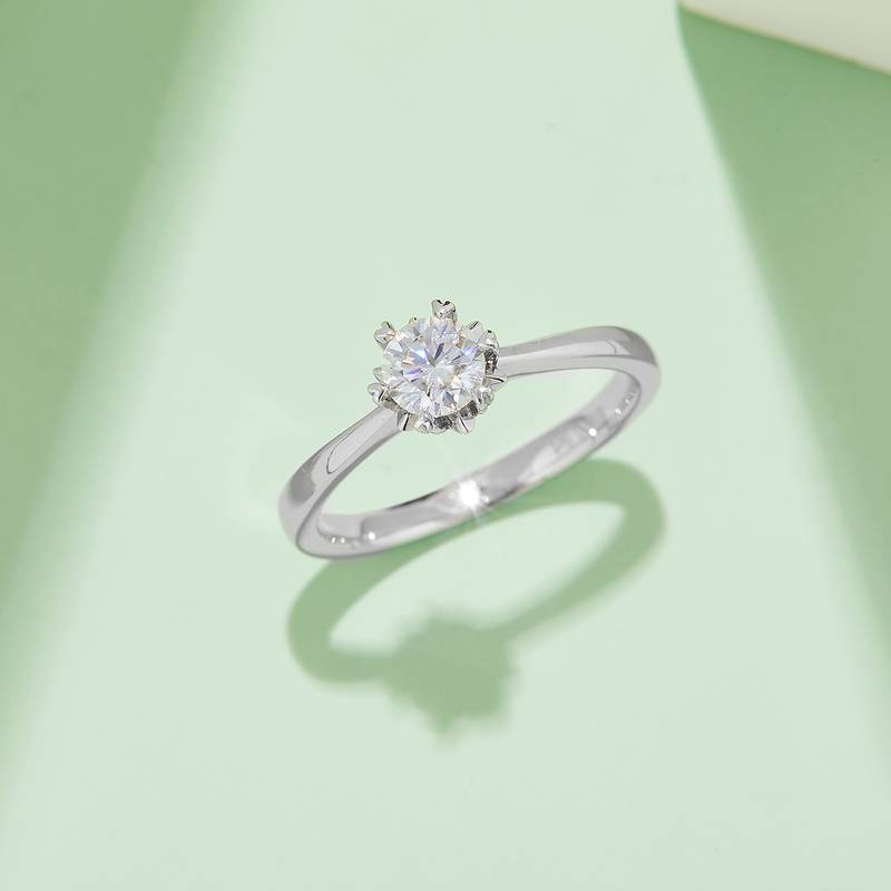 直臂Classic雪花S925银镀白金MoissaniteWomen's Ring50分D级